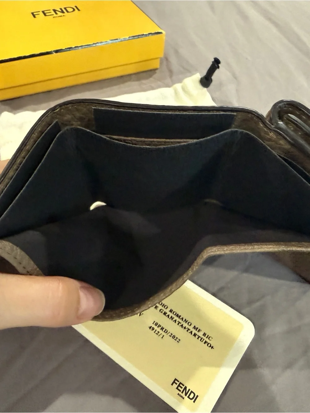 NIB - FENDI Cuoio Romano Baguette Tri-Fold Wallet – Burgundy